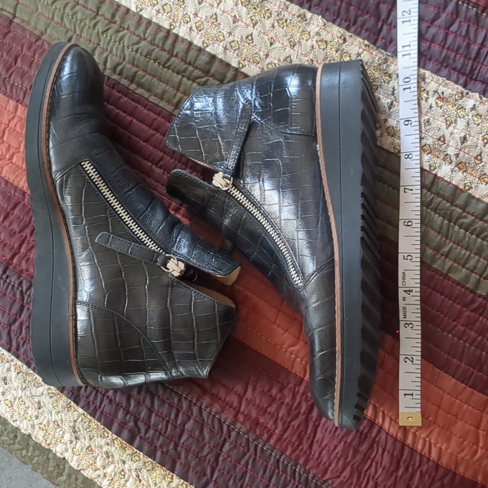 DJANGO & JULIET* 'Ohmyes' Black Double Zip Front Croc Leather Ankle Boot Sz 39 - Picture 13 of 17